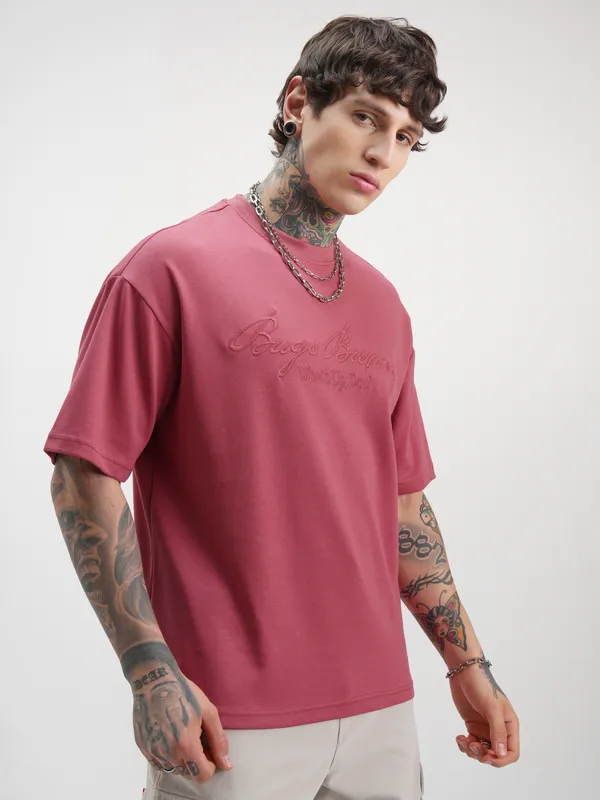 WB By Highlander Men Burgundy Looney Tunes Printed Round Neck Oversized Fit T-Shirt