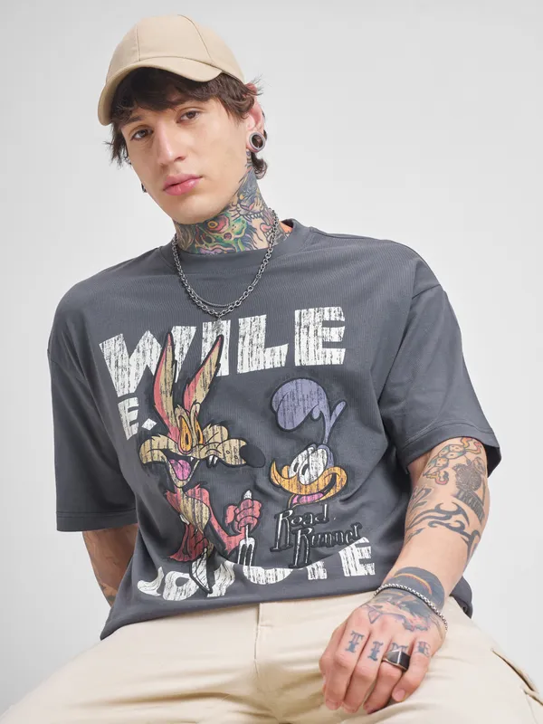 WB By Highlander Men Grey Looney Tunes Printed Round Neck Oversized Fit T-Shirt
