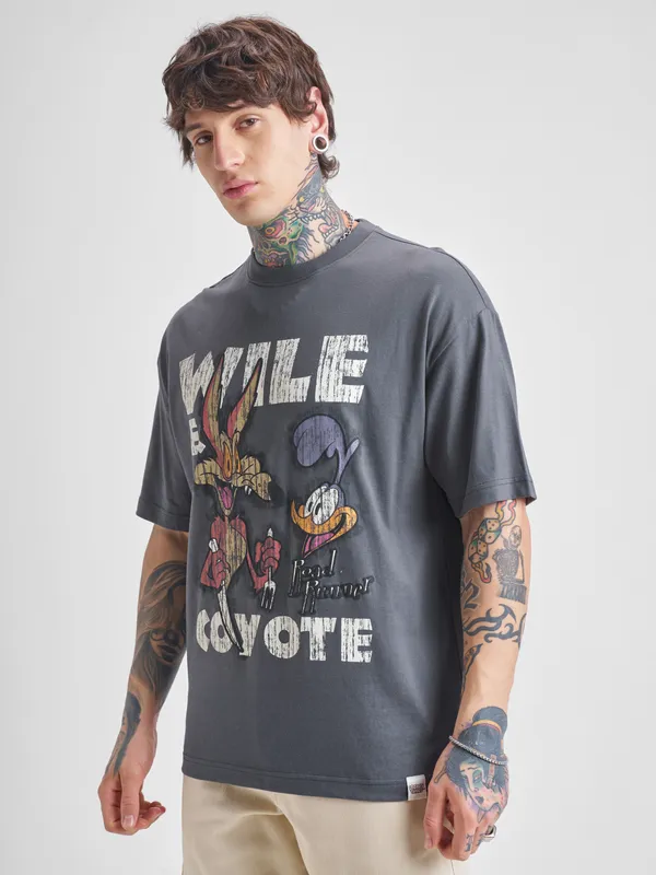 WB By Highlander Men Grey Looney Tunes Printed Round Neck Oversized Fit T-Shirt