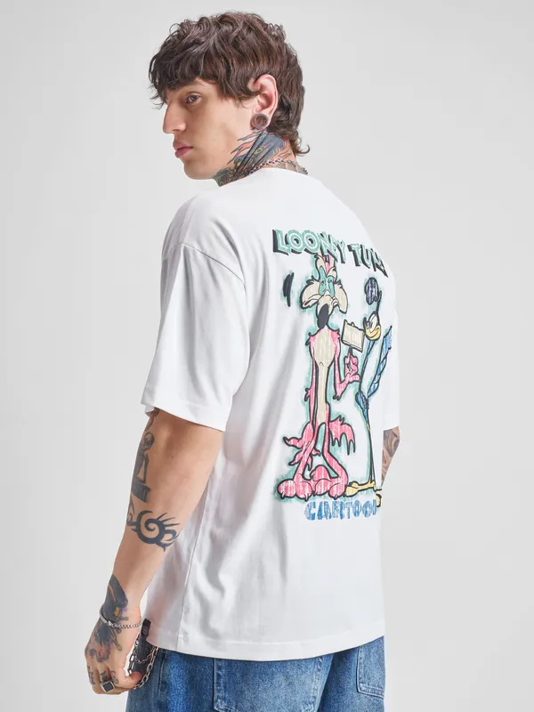 WB By Highlander Men White Looney Tunes Printed Round Neck Oversized Fit T-Shirt