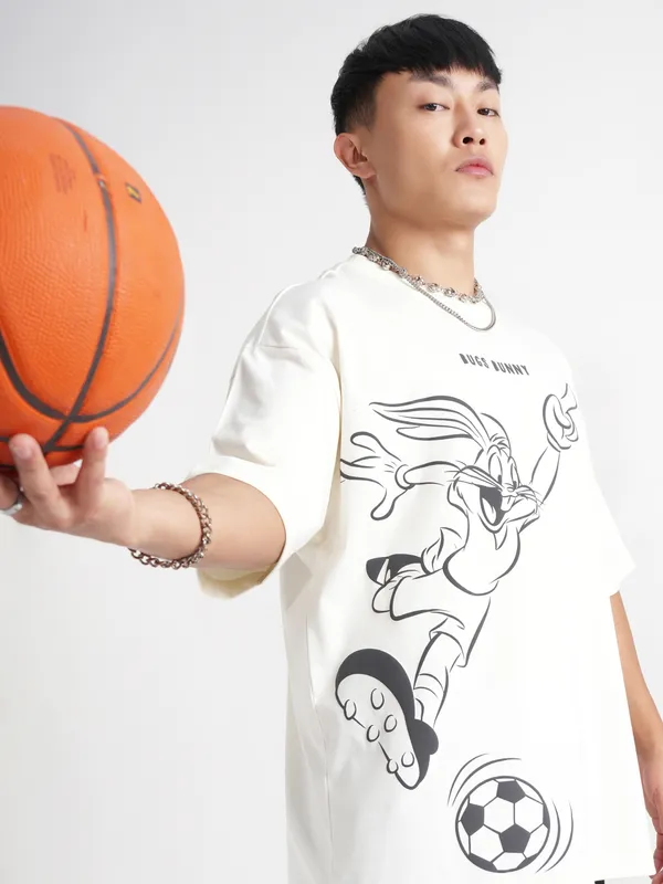 WB By Highlander Men Off White Looney Tunes Printed Round Neck Oversized Fit T-Shirt