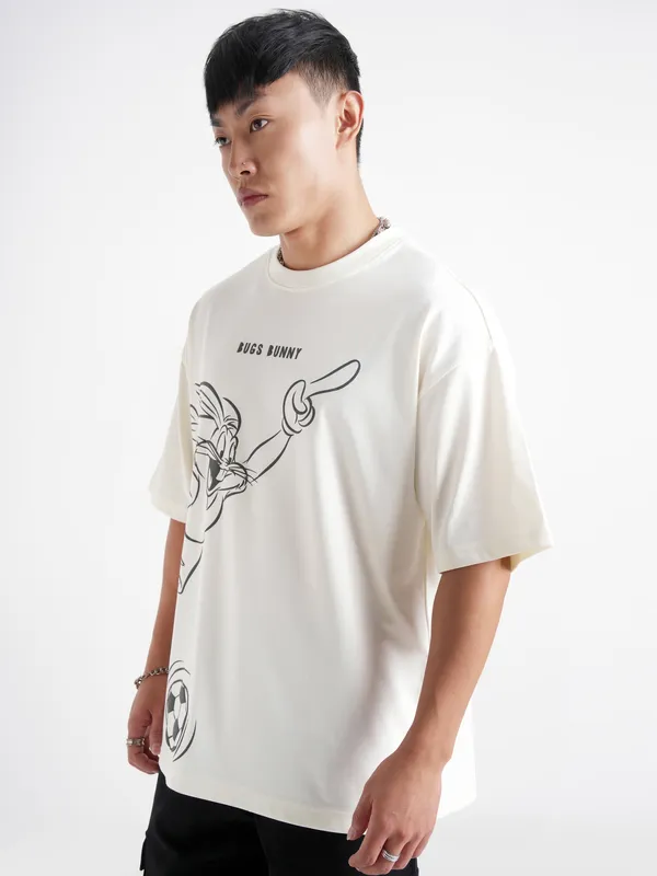 WB By Highlander Men Off White Looney Tunes Printed Round Neck Oversized Fit T-Shirt
