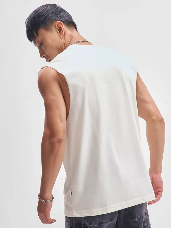 DC By Highlander Men White Batman Self Design Round Neck T-Shirt