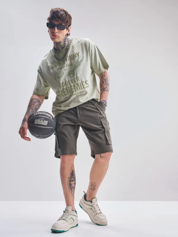 WB By Highlander Men Green Looney Tunes Printed Round Neck Oversized Fit T-Shirt