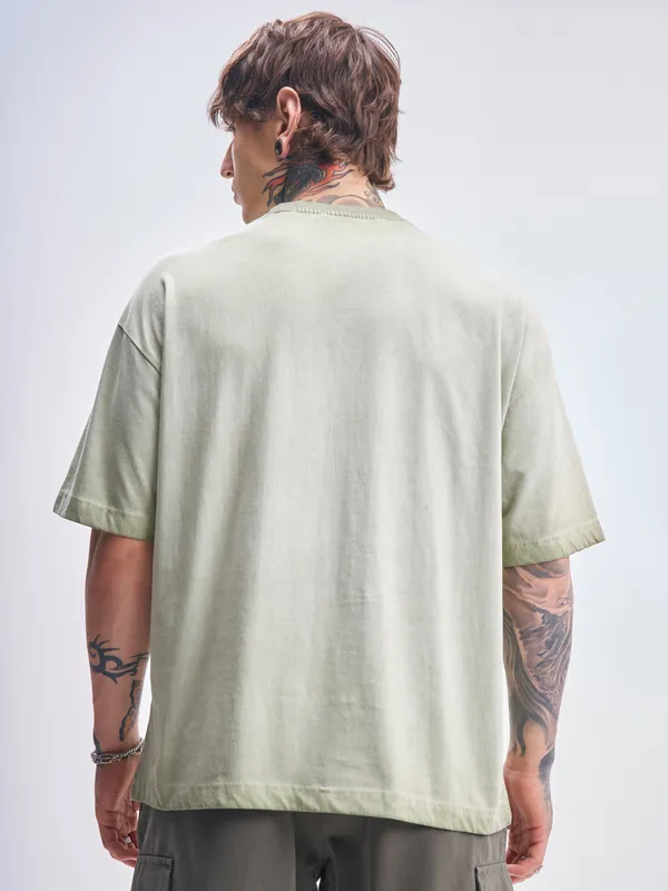 WB By Highlander Men Green Looney Tunes Printed Round Neck Oversized Fit T-Shirt