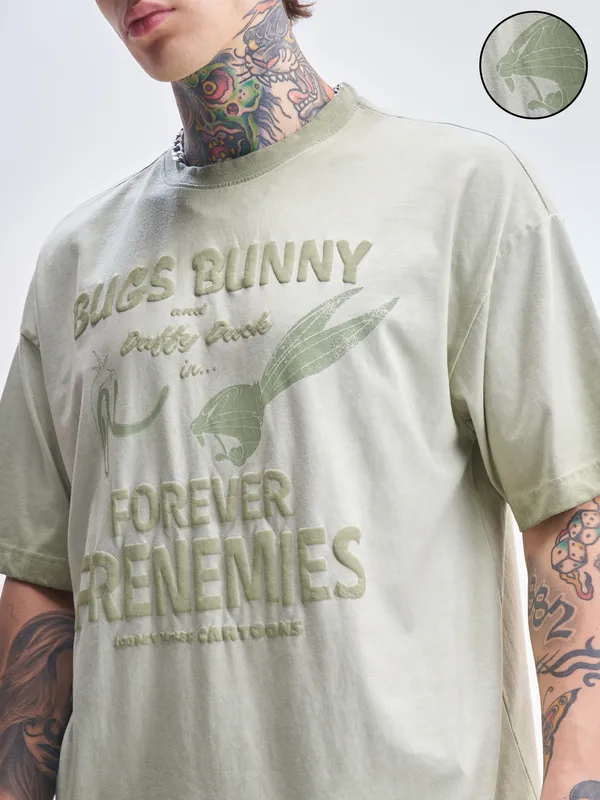 WB By Highlander Men Green Looney Tunes Printed Round Neck Oversized Fit T-Shirt