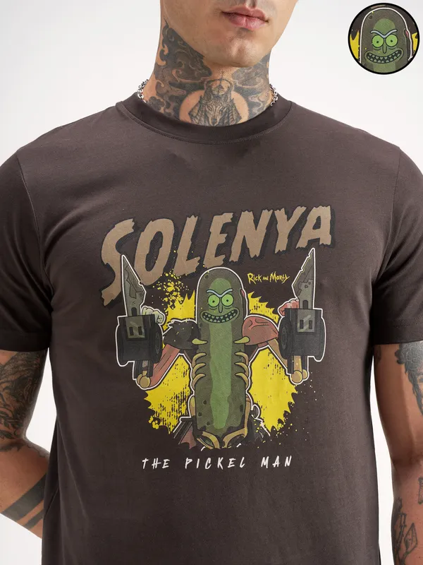 WB By Highlander Men Brown Rick And Morty Printed Round Neck T-Shirt