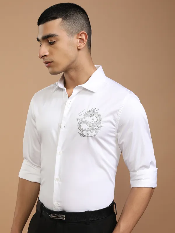 Men Slim Fit Casual Shirt