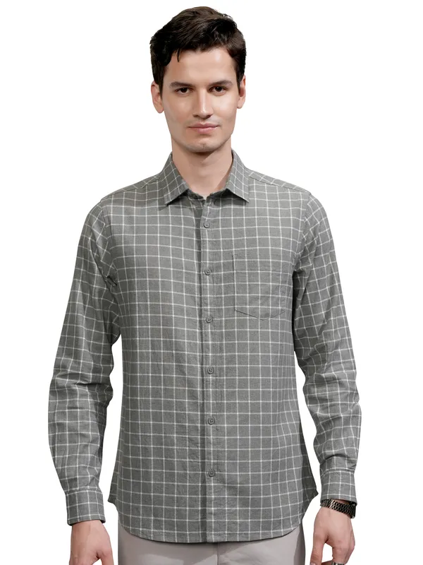 Ketch Men Grey Checked Slim Fit Casual Shirt