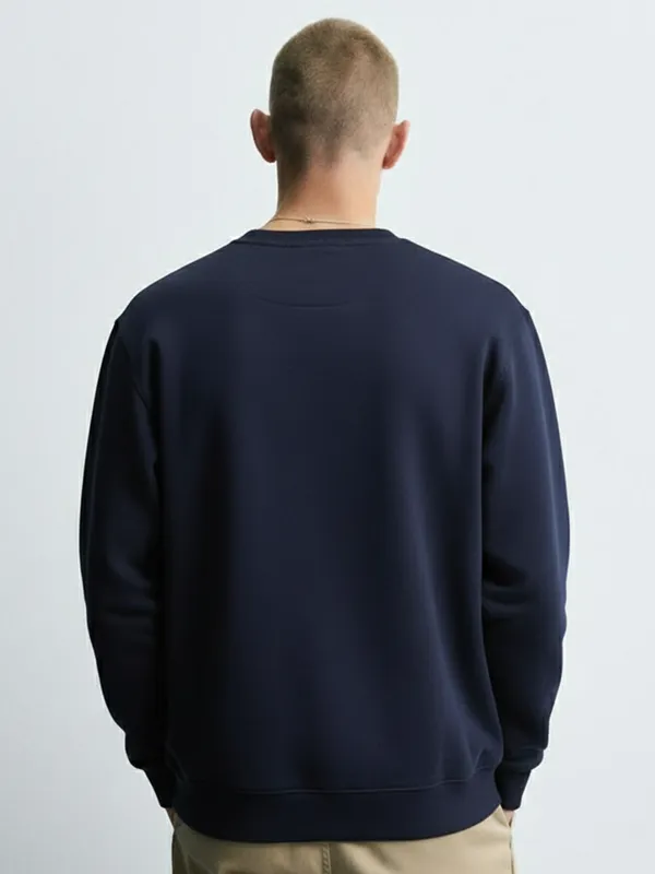 Men Solid Sweatshirt