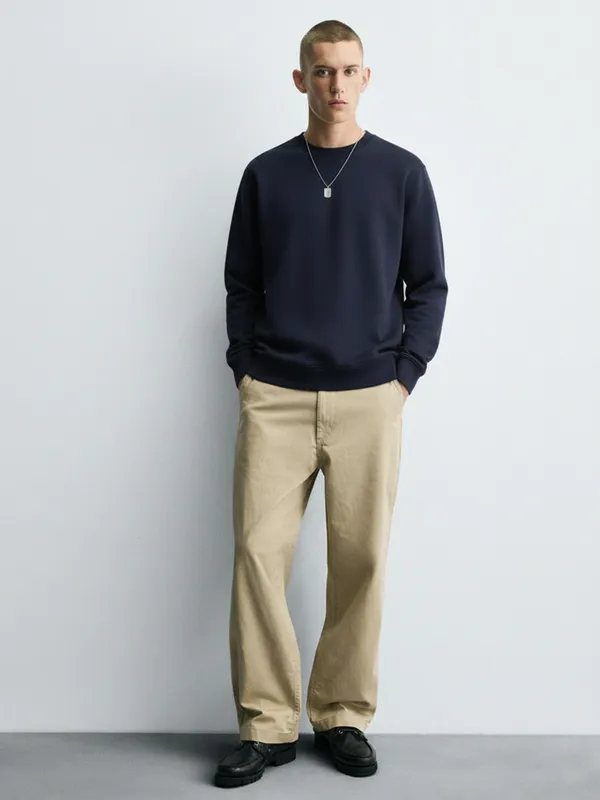 Men Solid Sweatshirt