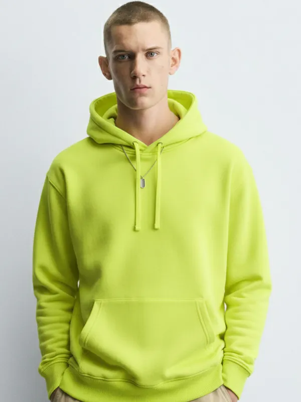 Men Solid Sweatshirt