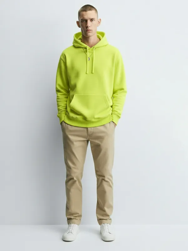 Men Solid Sweatshirt