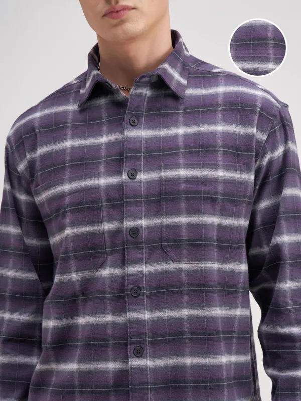 Locomotive Men Purple Checked Relaxed Fit Casual Shirt