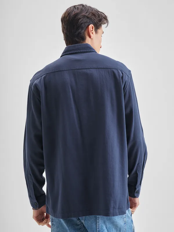 Locomotive Men Navy Blue Solid Oversized Fit Casual Shirt