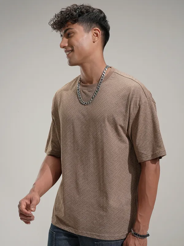 Locomotive Men Brown Self Design Round Neck T-Shirt