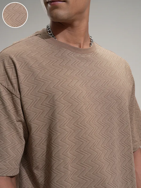 Locomotive Men Brown Self Design Round Neck T-Shirt