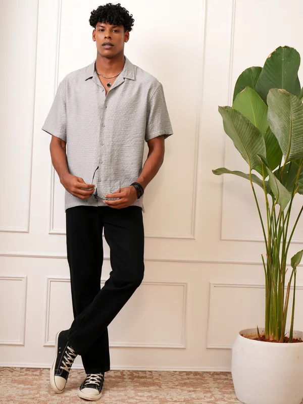 Locomotive Men Grey Self Design Regular Fit Casual Shirt