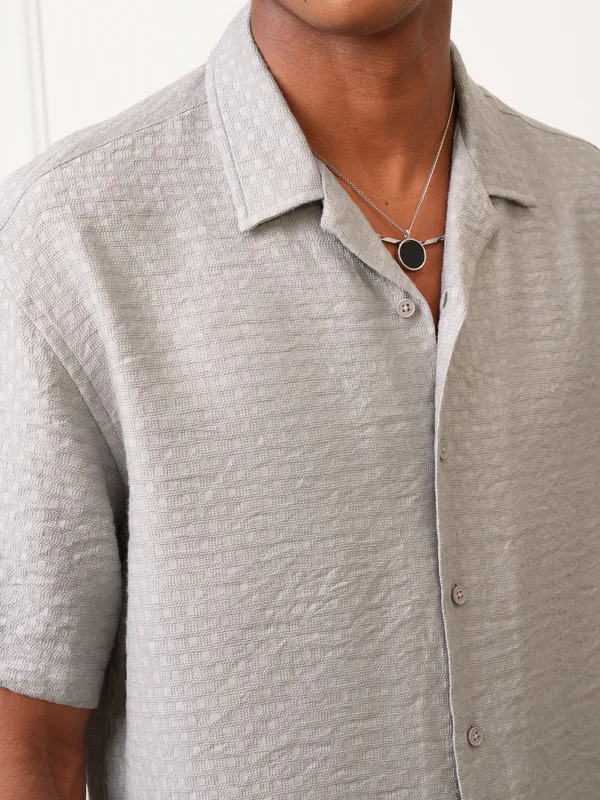 Locomotive Men Grey Self Design Regular Fit Casual Shirt