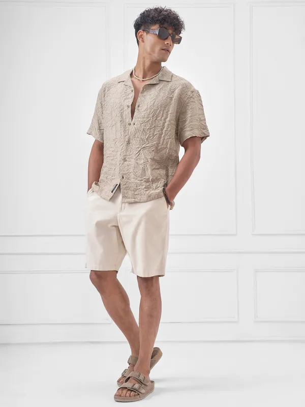 Locomotive Men Beige Crushed Relaxed Fit Casual Shirt