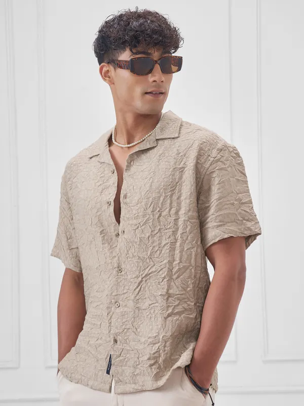 Locomotive Men Beige Crushed Relaxed Fit Casual Shirt