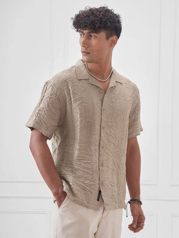 Locomotive Men Beige Crushed Relaxed Fit Casual Shirt
