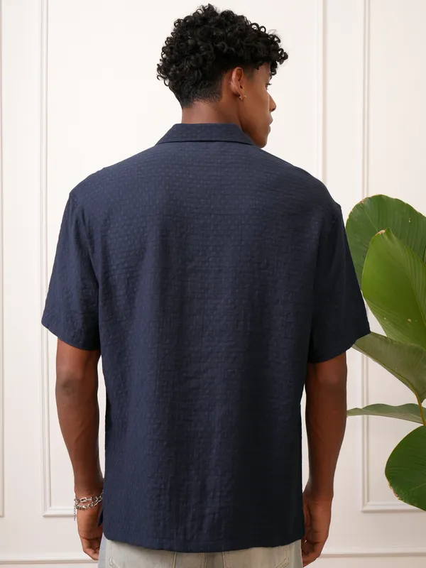 Locomotive Men Navy Blue Self Design Regular Fit Casual Shirt