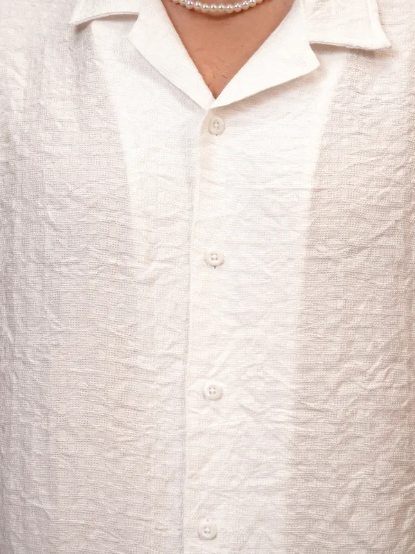 Locomotive Men White Self Design Regular Fit Casual Shirt