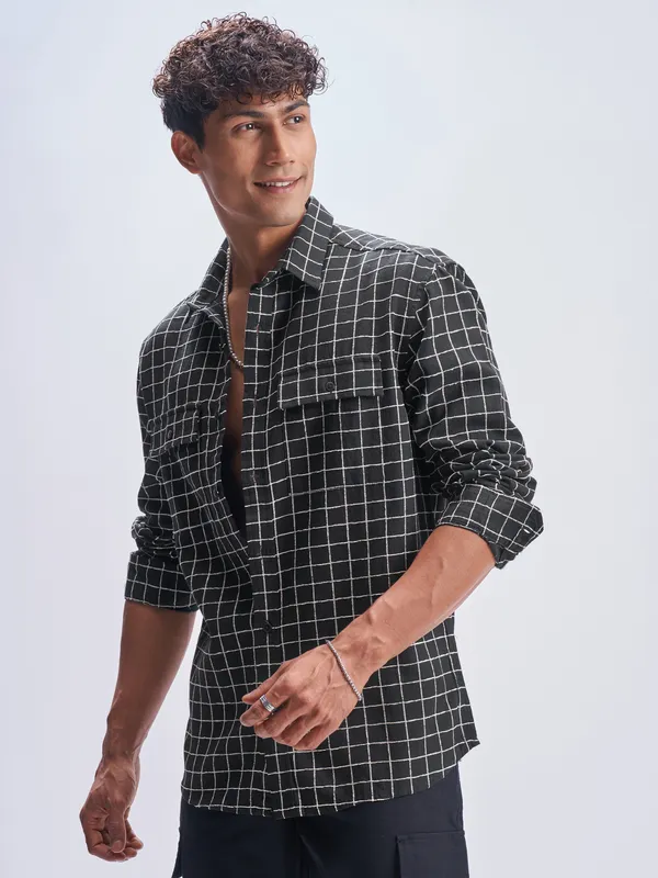 Locomotive Men Black Checked Relaxed Fit Casual Shirt