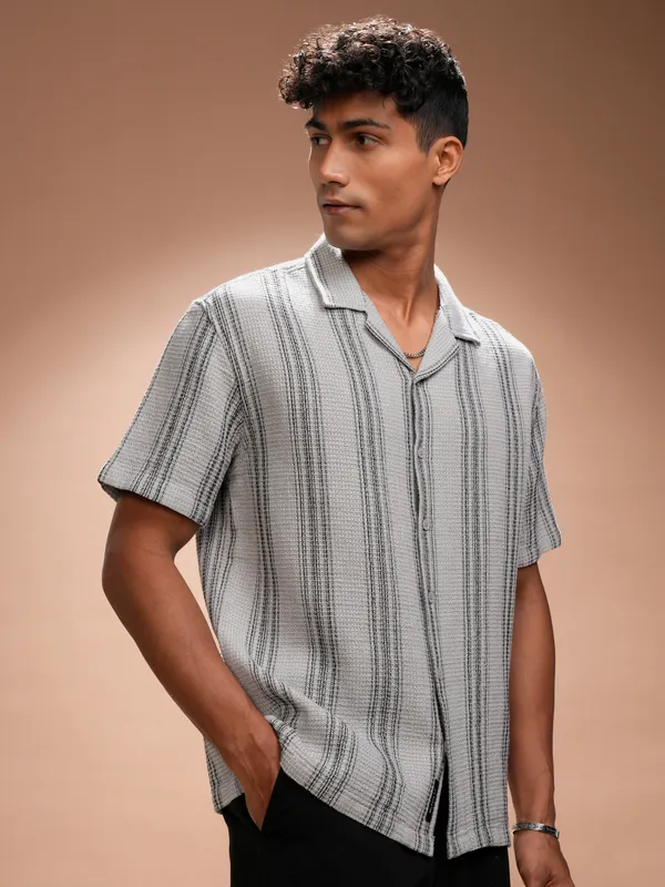 Locomotive Men Grey Striped Relaxed Fit Casual Shirt