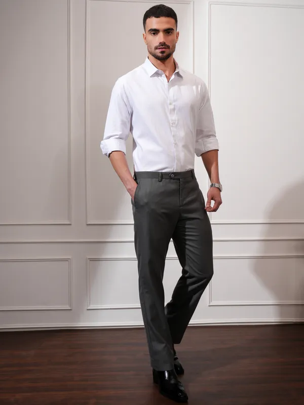 Locomotive Men White Textured Slim Fit Casual Shirt