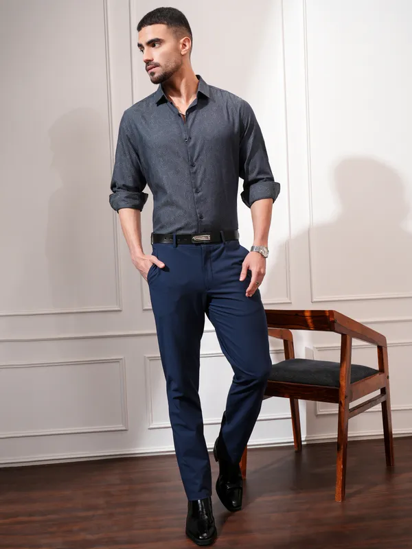 Locomotive Men Grey Printed Slim Fit Casual Shirt