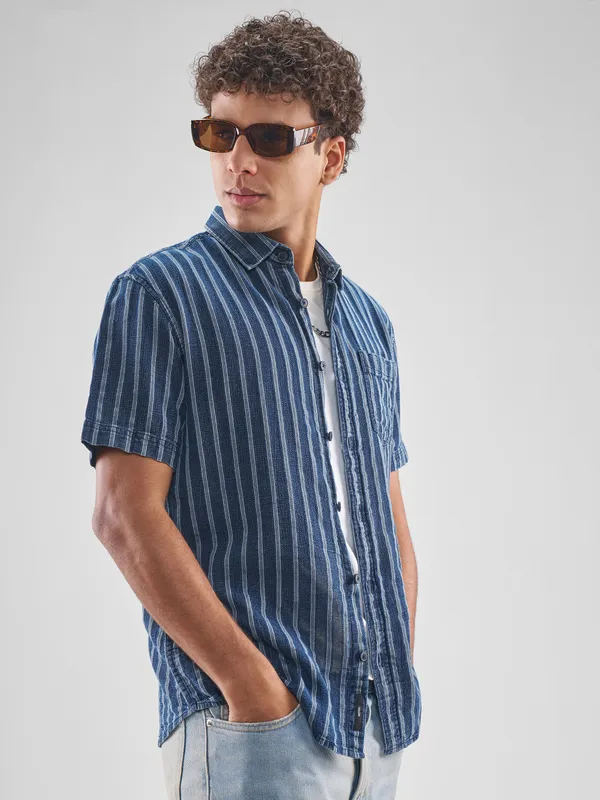 Men Relaxed Fit Casual Shirt