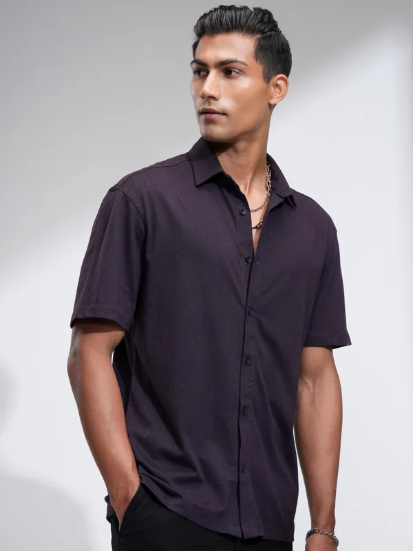 Locomotive Men Purple Self Design Relaxed Fit Casual Shirt