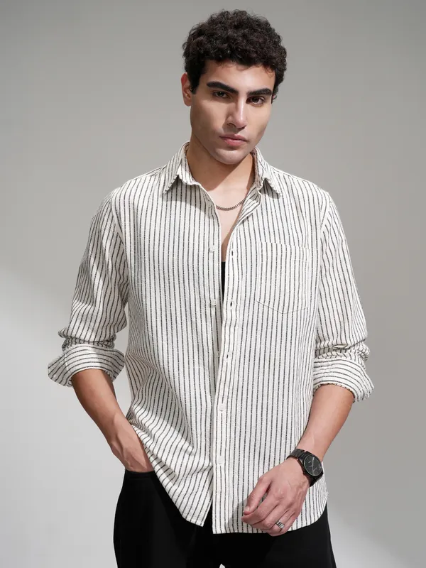 Locomotive Men Cream Striped Slim Fit Casual Shirt