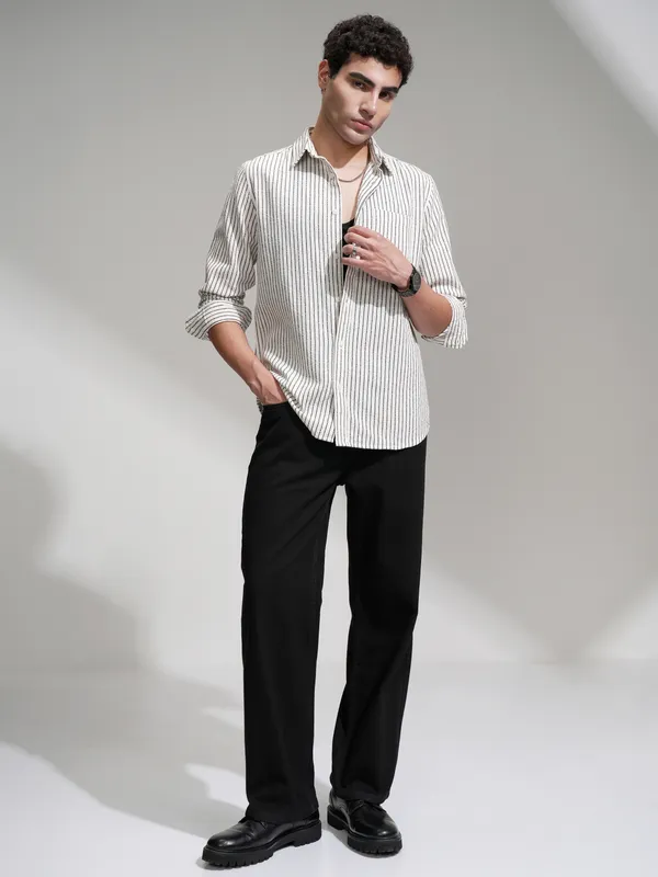 Locomotive Men Cream Striped Slim Fit Casual Shirt