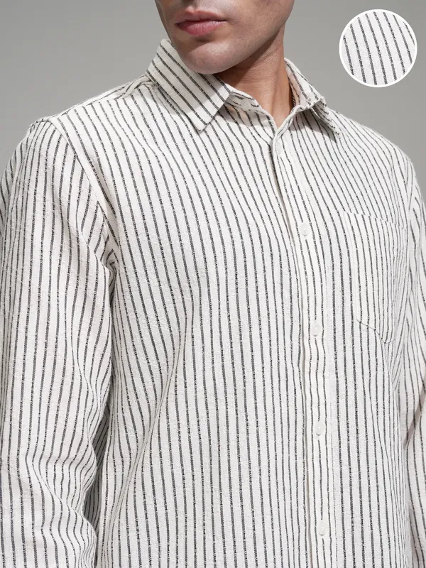 Locomotive Men Cream Striped Slim Fit Casual Shirt