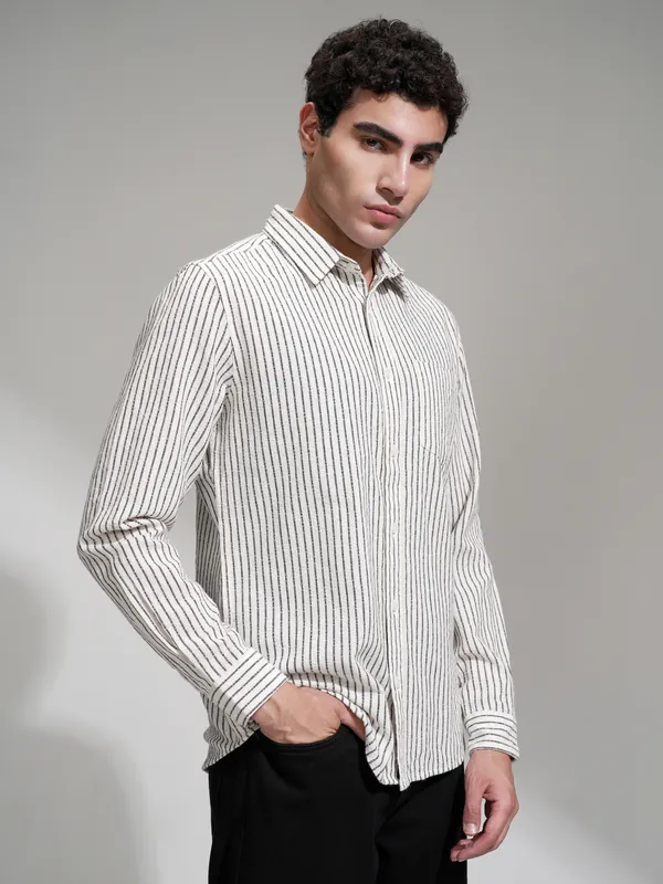 Locomotive Men Cream Striped Slim Fit Casual Shirt