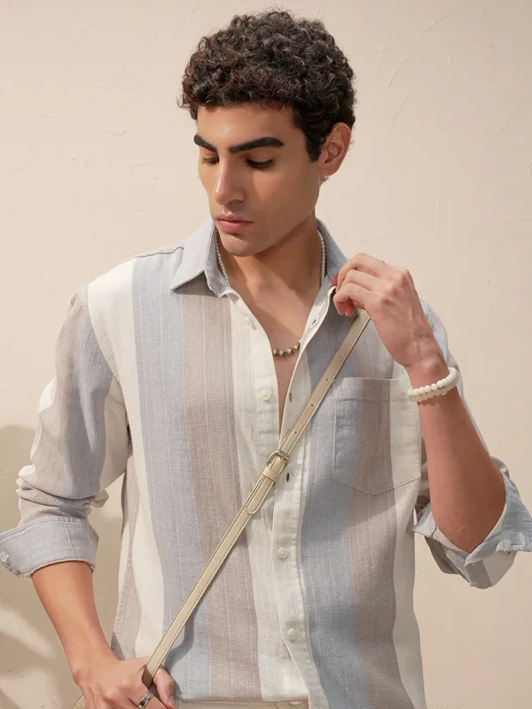 Locomotive Men Blue Striped Oversized Fit Casual Shirt