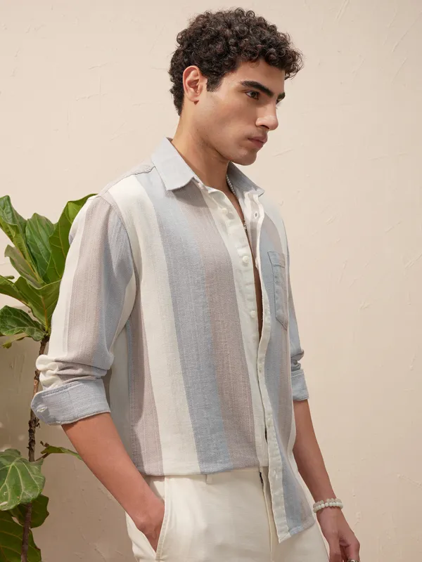 Locomotive Men Blue Striped Oversized Fit Casual Shirt