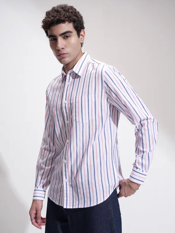 Locomotive Men Blue Striped Slim Fit Casual Shirt