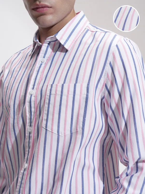 Locomotive Men Blue Striped Slim Fit Casual Shirt