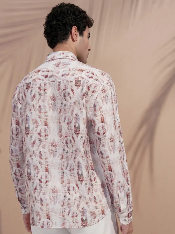 Locomotive Men Pink Printed Relaxed Fit Casual Shirt