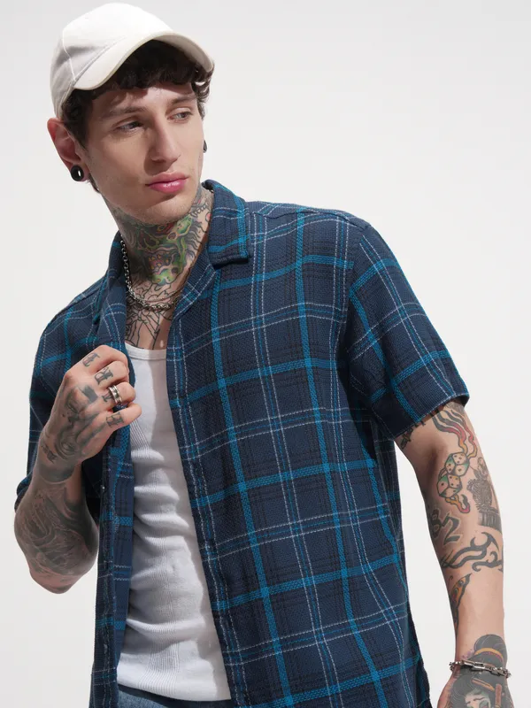 Locomotive Men Navy Blue Checked Relaxed Fit Casual Shirt