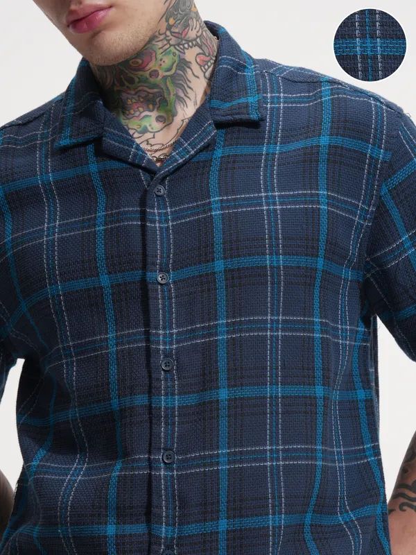 Locomotive Men Navy Blue Checked Relaxed Fit Casual Shirt