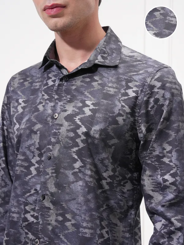 Locomotive Men Navy Blue Printed Slim Fit Casual Shirt