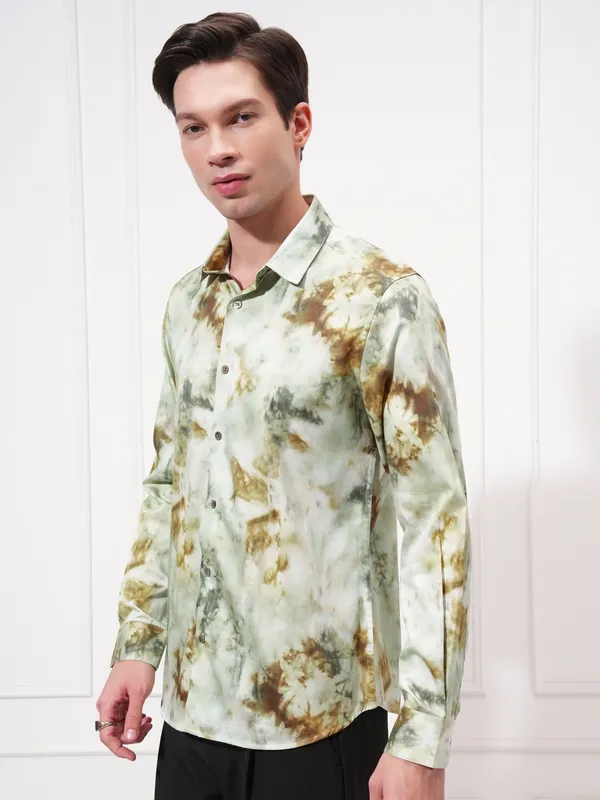 Locomotive Men Olive Printed Slim Fit Casual Shirt
