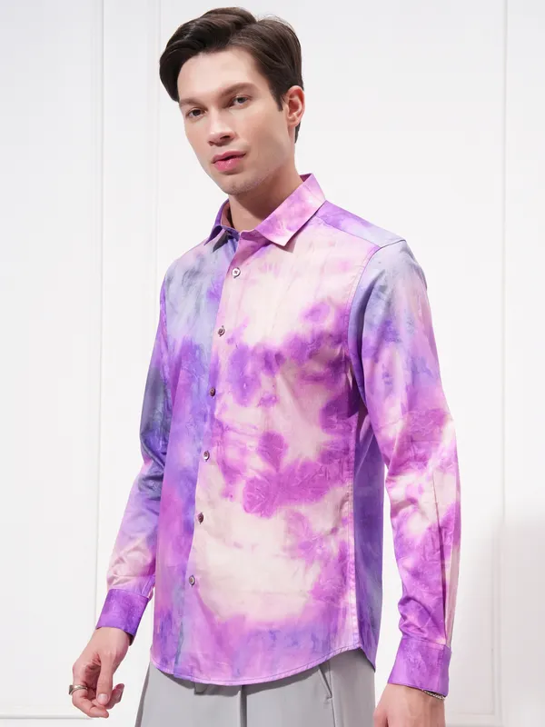 Locomotive Men Lavender Printed Slim Fit Casual Shirt