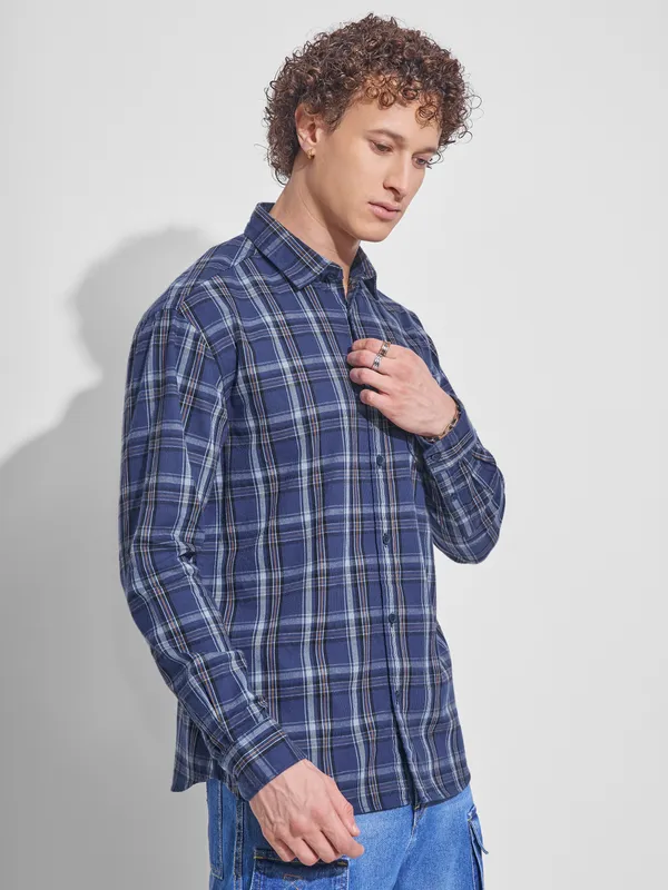 Locomotive Men Navy Blue Checked Relaxed Fit Casual Shirt