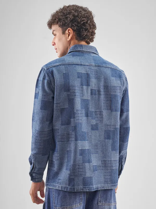 Locomotive Men Blue Self Design Relaxed Fit Casual Shirt